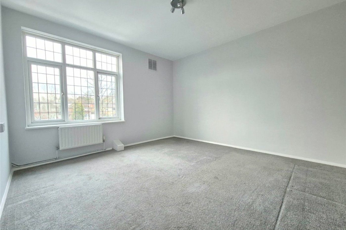 2 bedroom property for sale in Orpington | Robinson Jackson