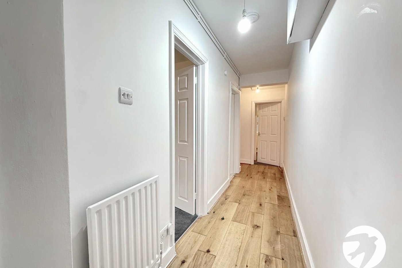 2 bedroom property for sale in London | Robinson Jackson