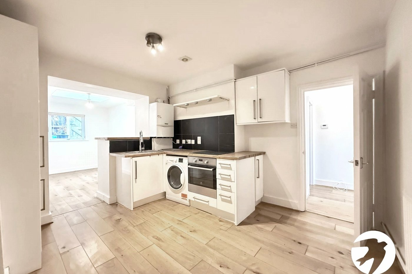 2 bedroom property for sale in London | Robinson Jackson
