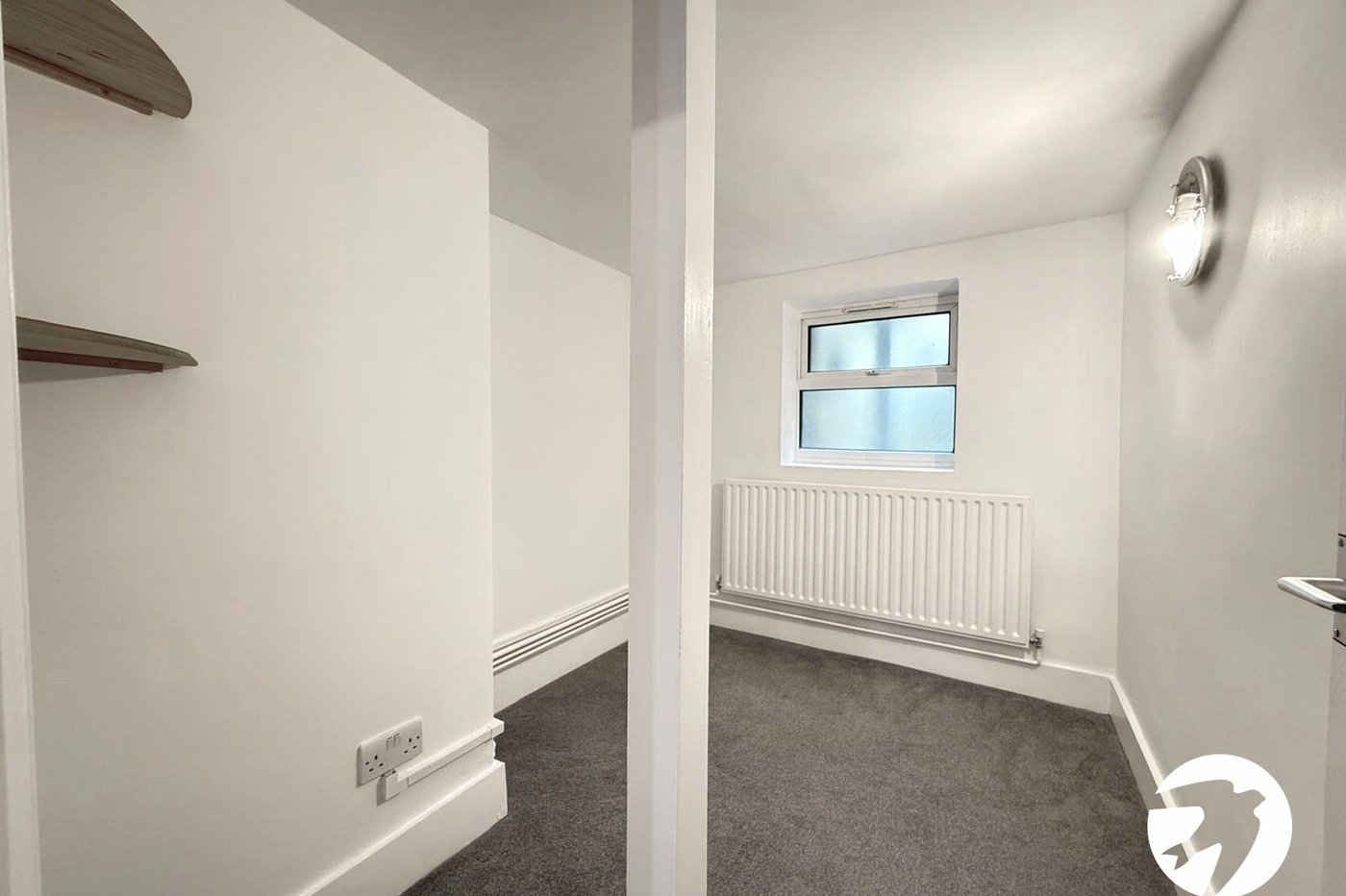 2 bedroom property for sale in London | Robinson Jackson