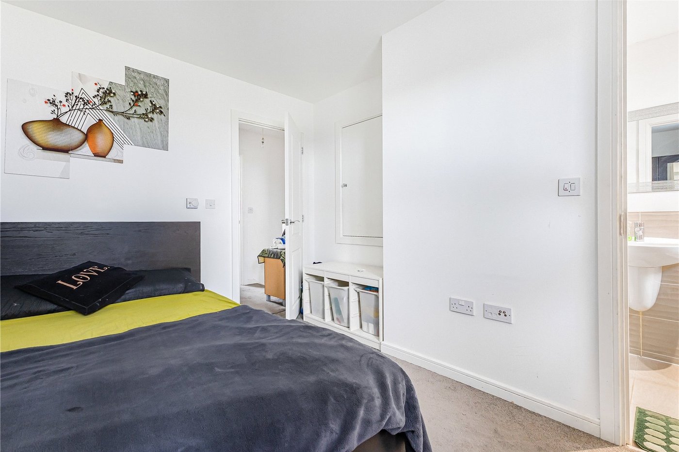 2 bedroom house for sale in Gravesend | Robinson Michael & Jackson