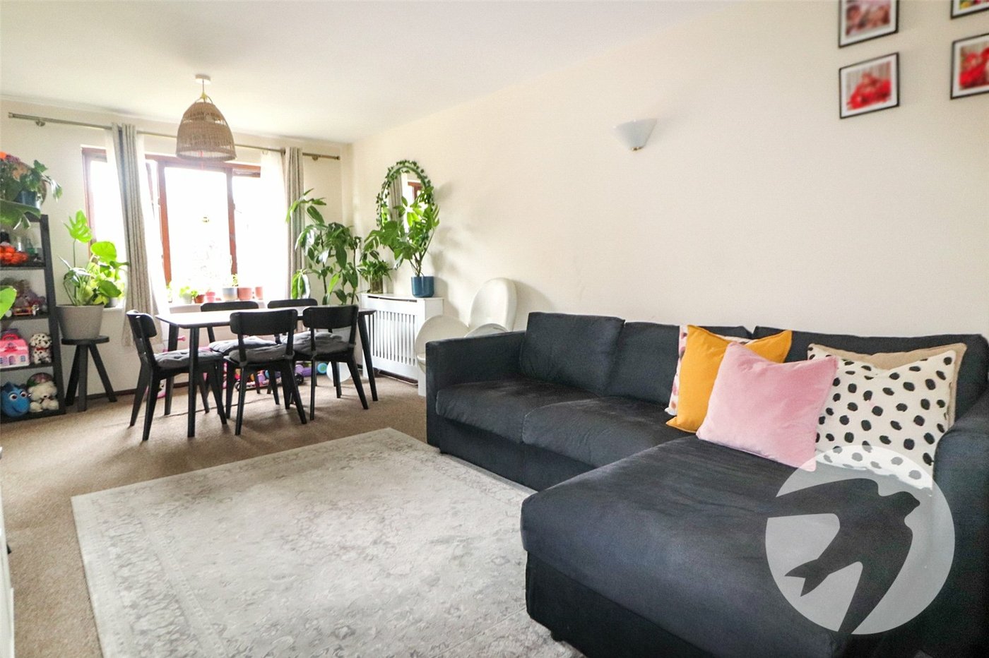2 bedroom property for sale in Northumberland Heath | Robinson Jackson