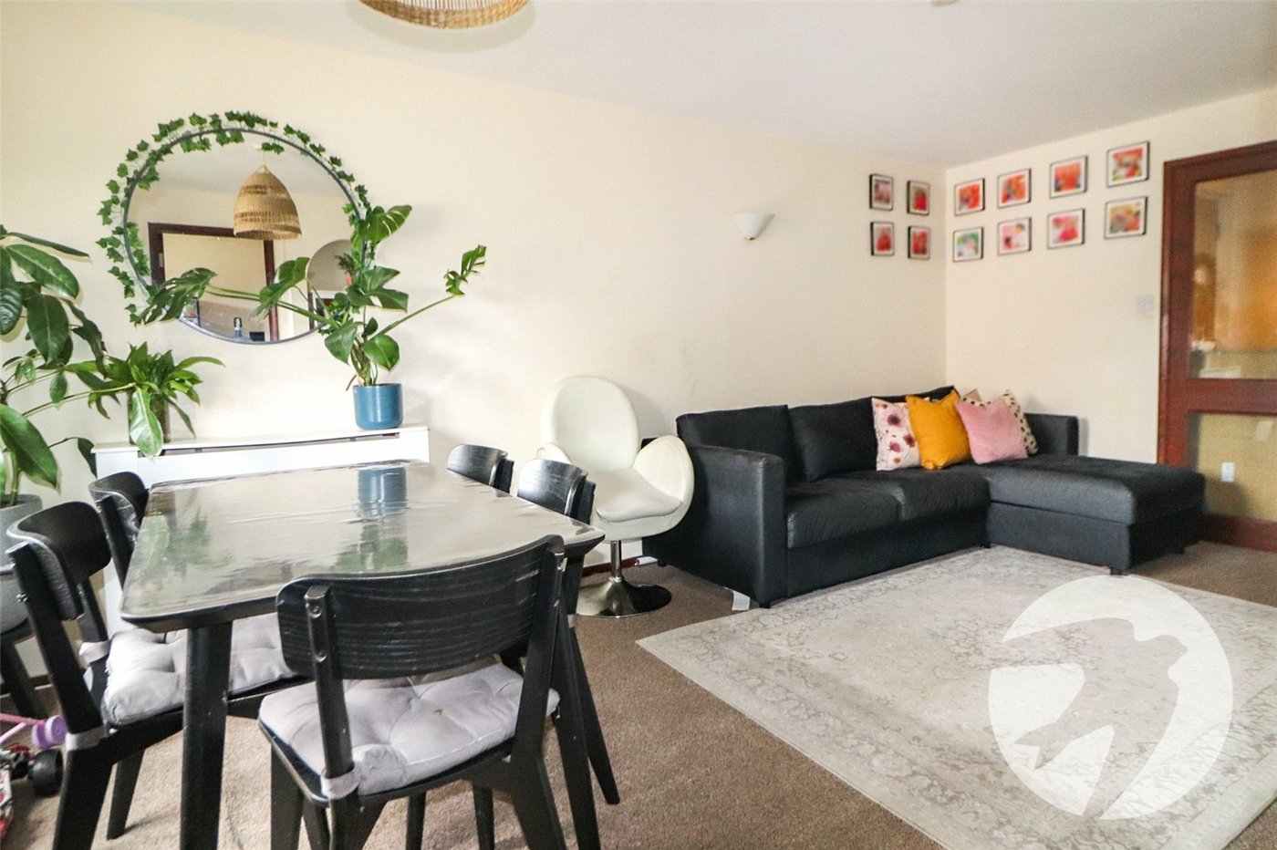2 bedroom property for sale in Northumberland Heath | Robinson Jackson