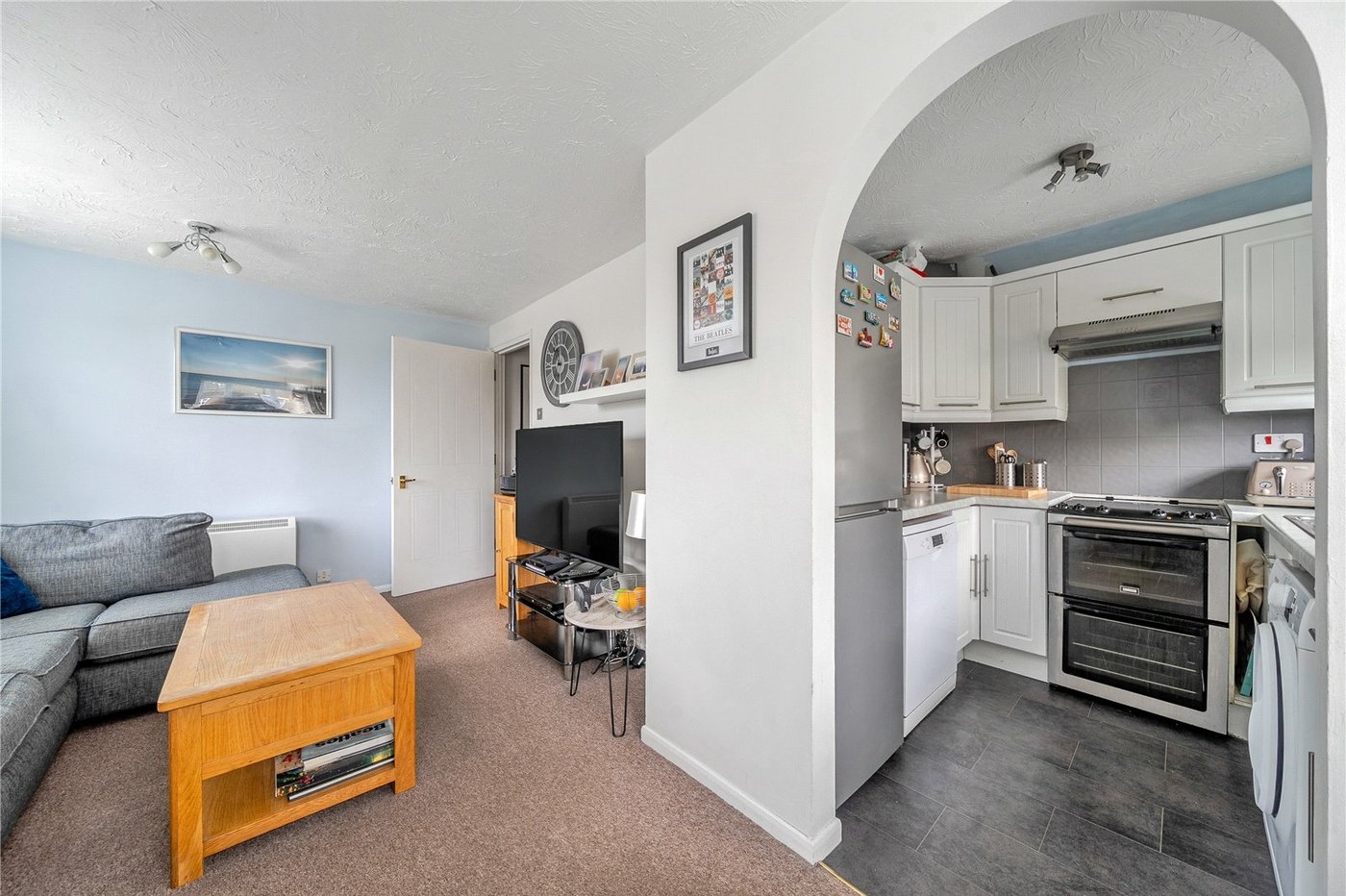 2 bedroom property to rent in  | Robinson Jackson