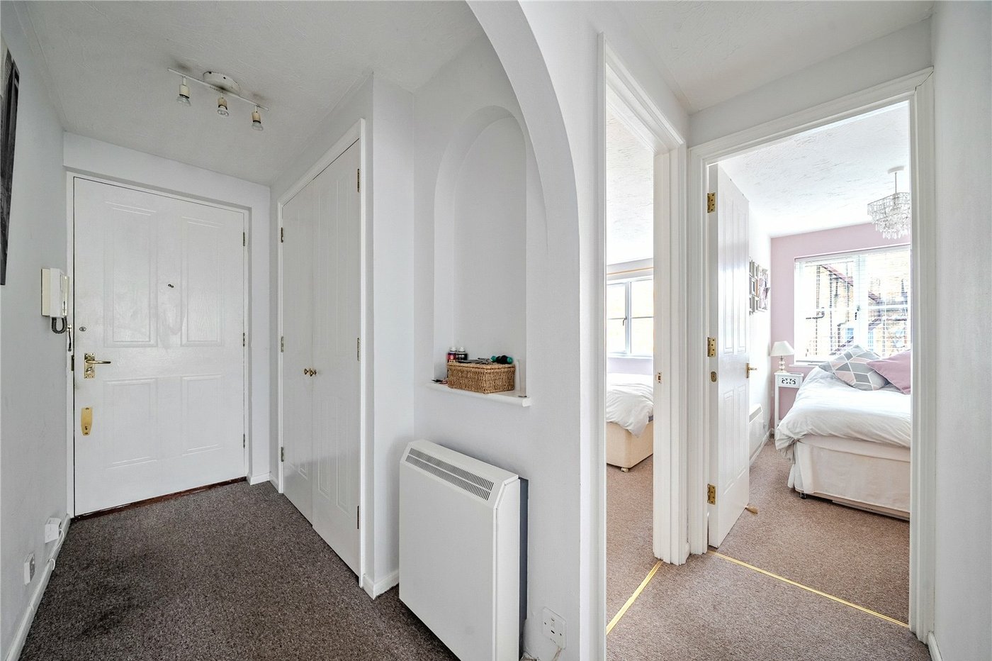 2 bedroom property to rent in  | Robinson Jackson