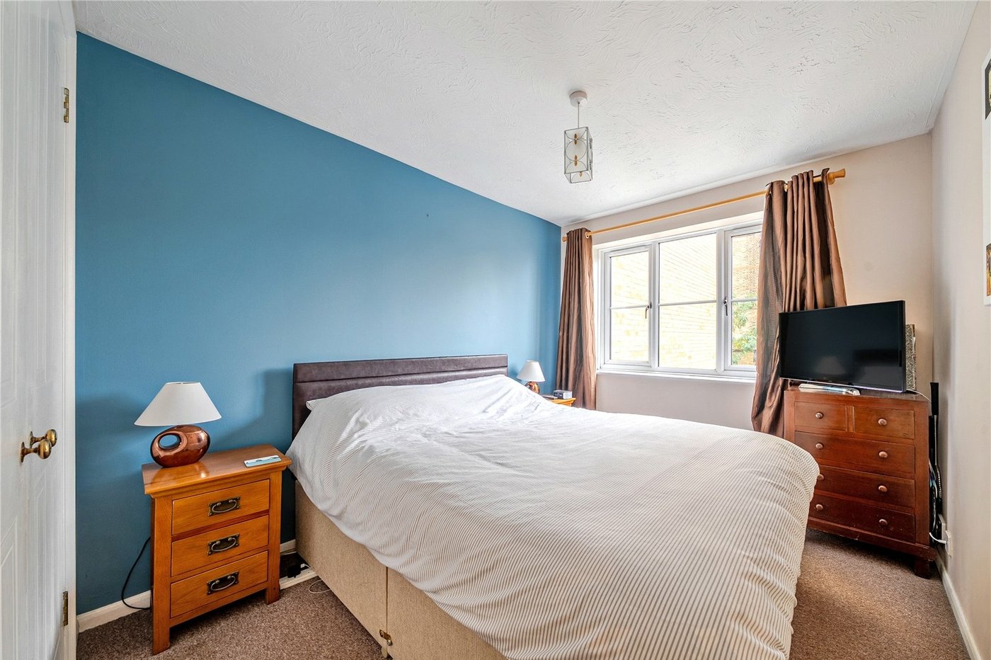 2 bedroom property to rent in  | Robinson Jackson