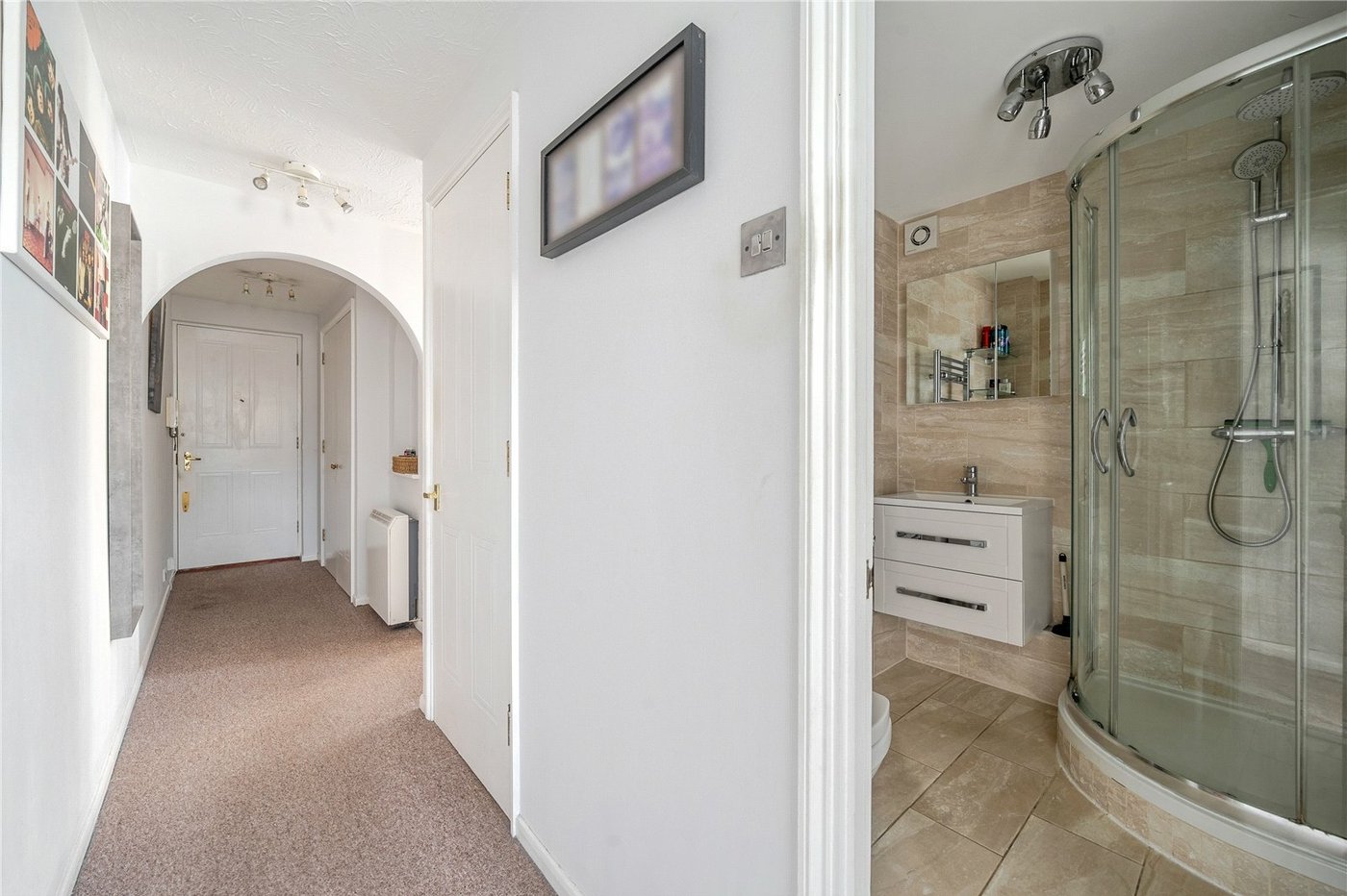 2 bedroom property to rent in  | Robinson Jackson