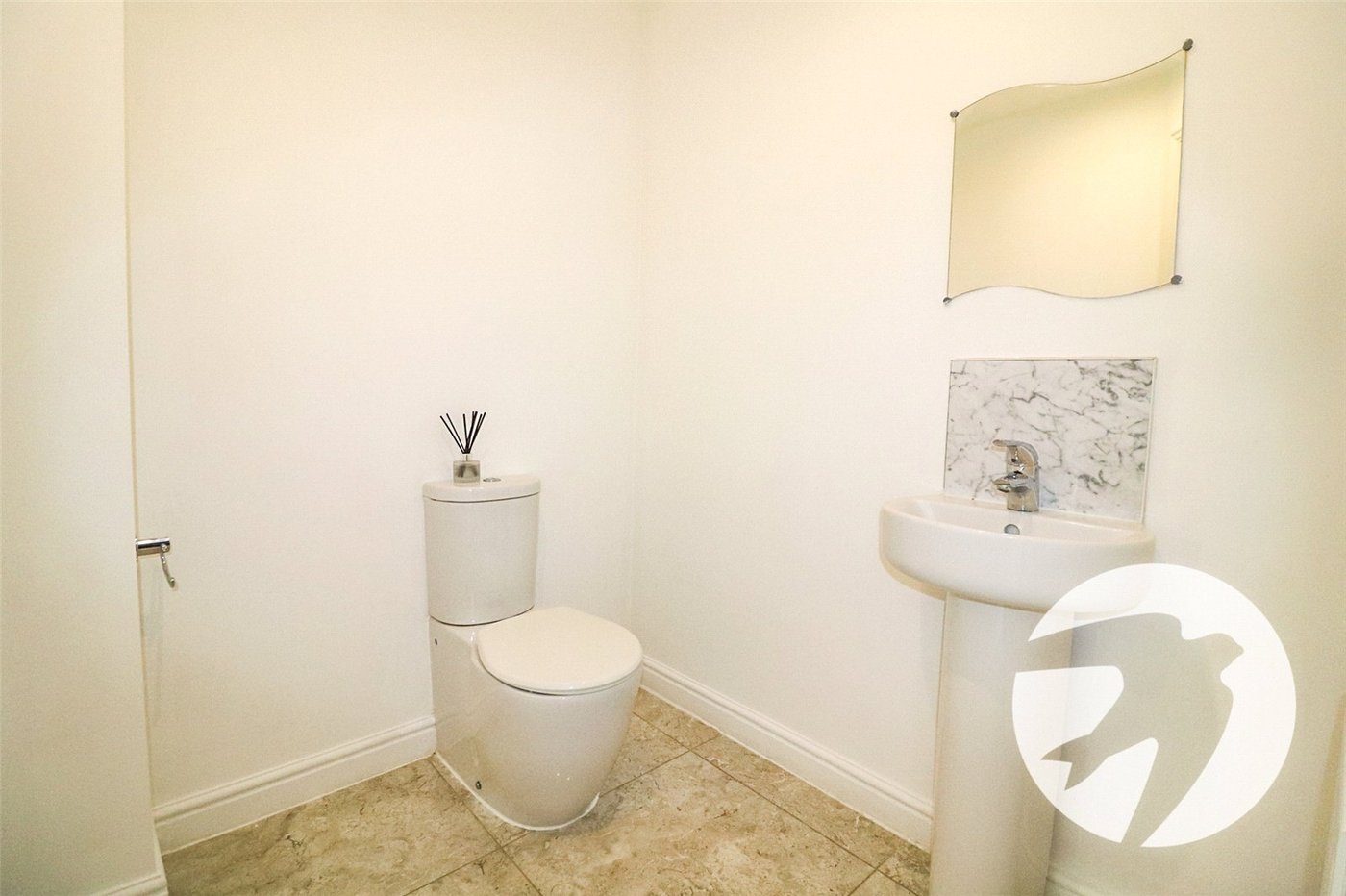 4 bedroom house for sale in Erith | Robinson Jackson