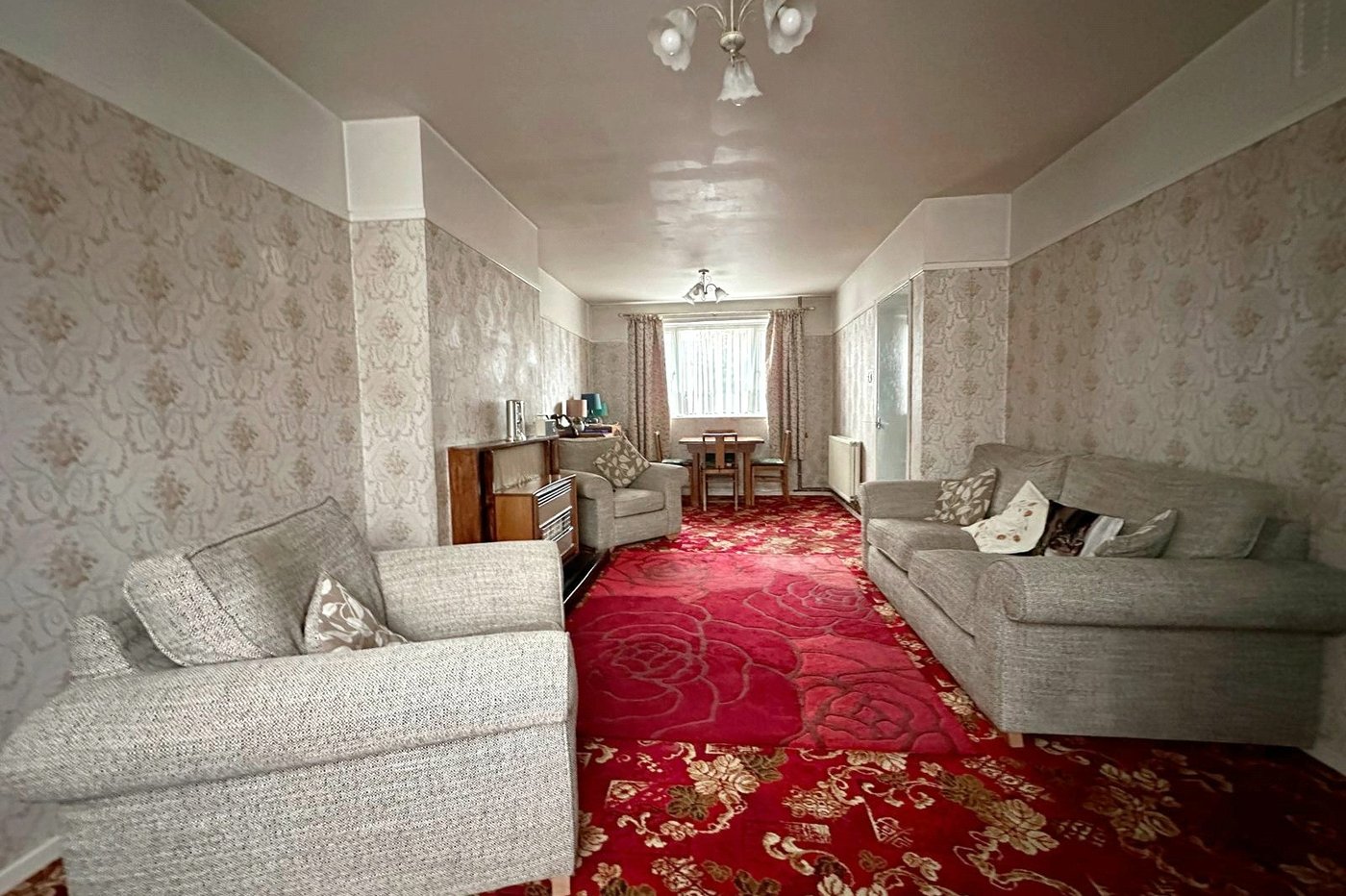 3 bedroom house for sale in London | Robinson Jackson