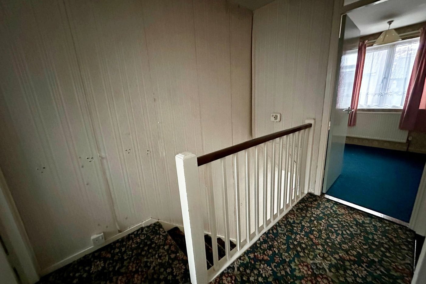 3 bedroom house for sale in London | Robinson Jackson