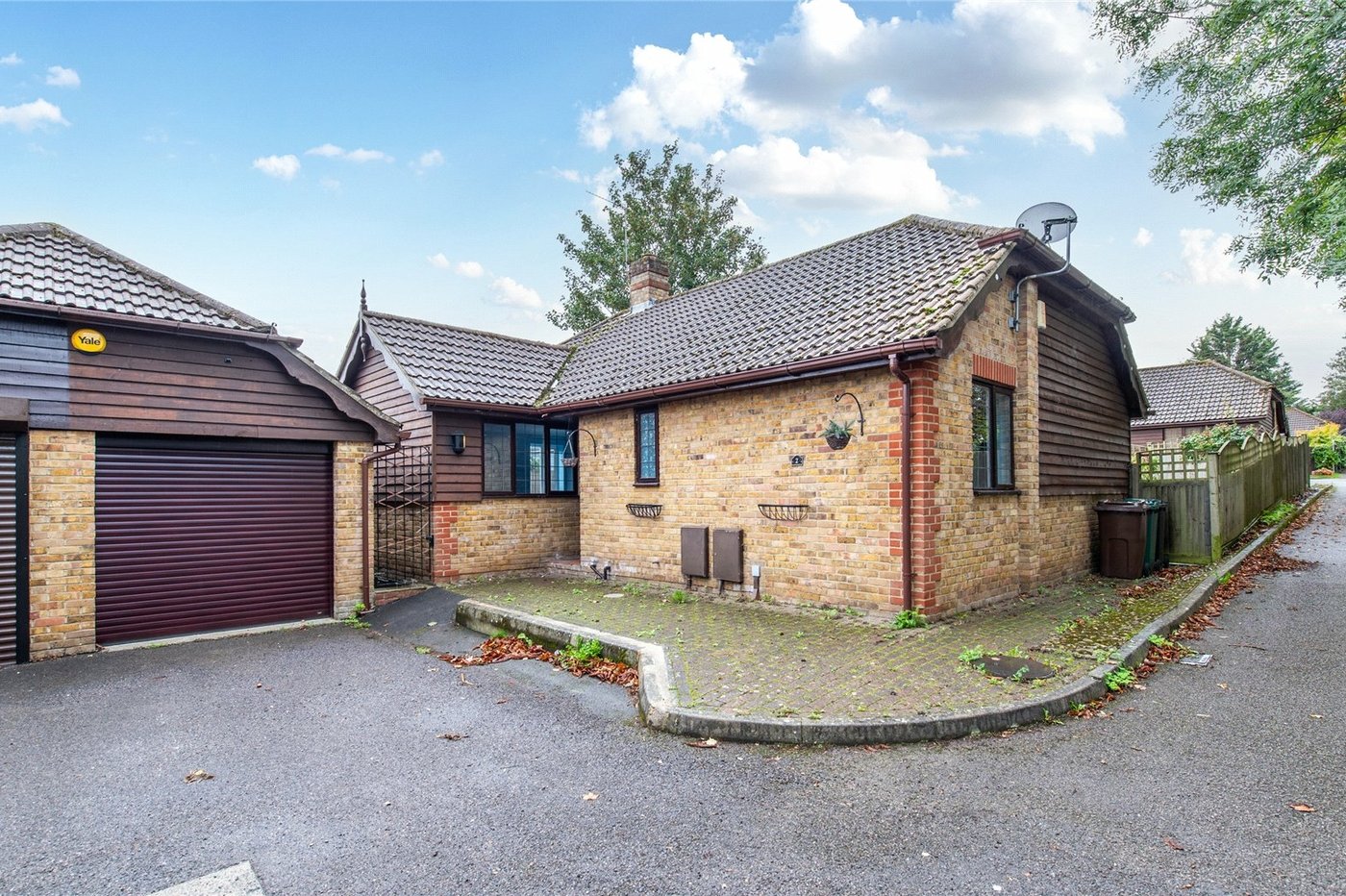 2 bedroom bungalow for sale in Maidstone | Robinson Michael & Jackson