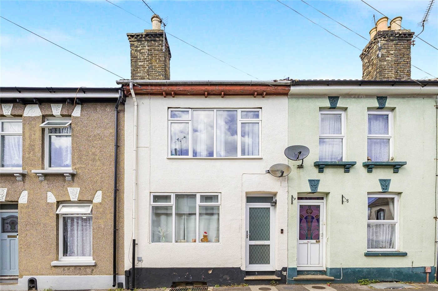 3 bedroom house for sale in Rochester | Robinson Michael & Jackson