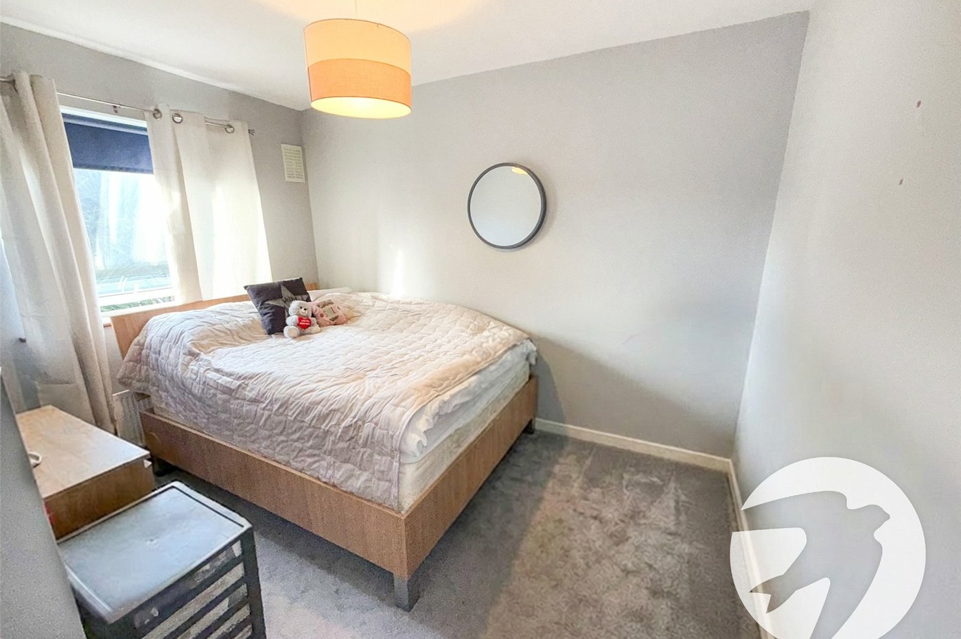2 bedroom house for sale in London | Robinson Jackson