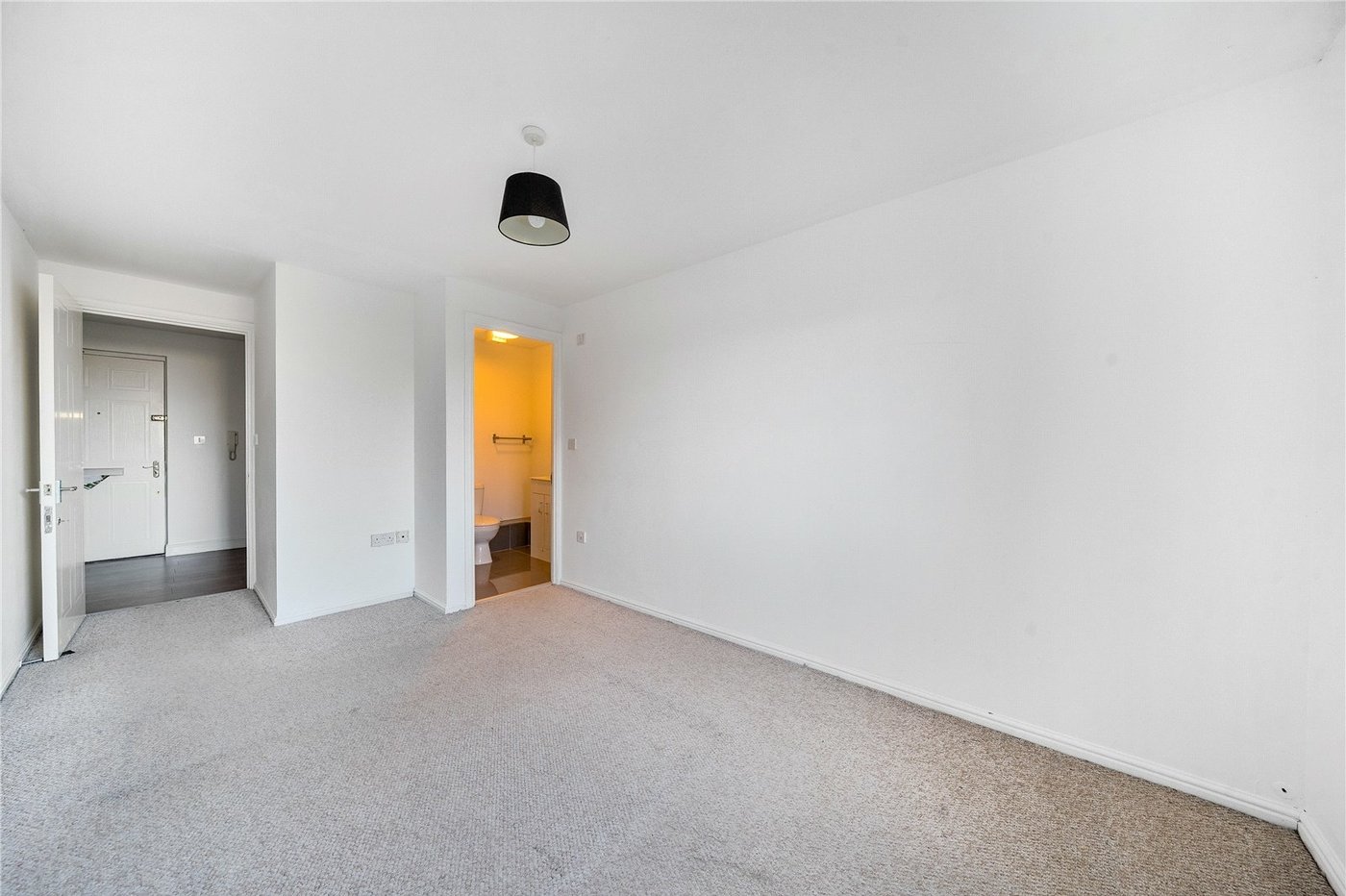 2 bedroom property for sale in  | Robinson Jackson