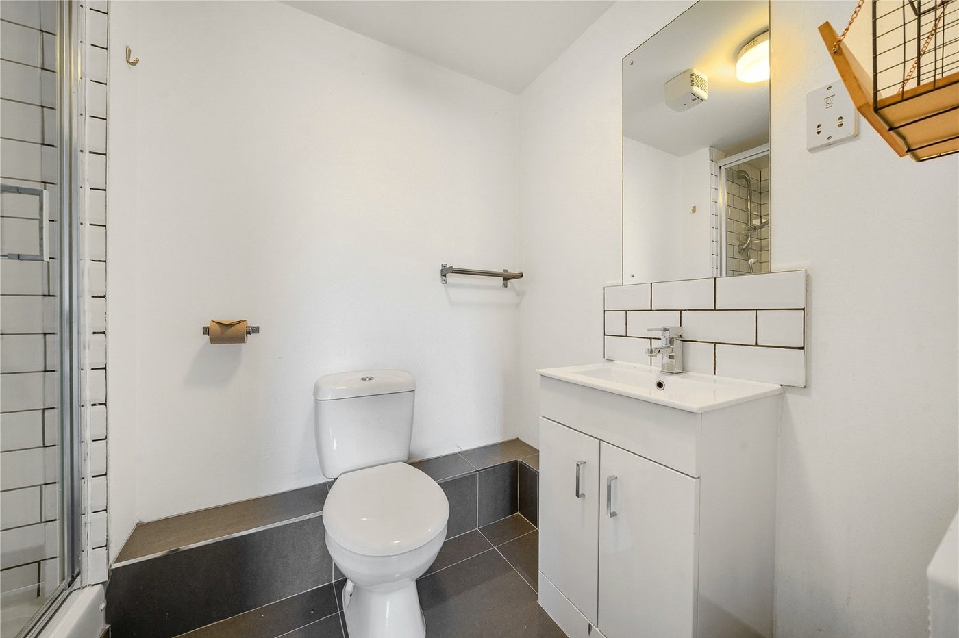 2 bedroom property for sale in  | Robinson Jackson