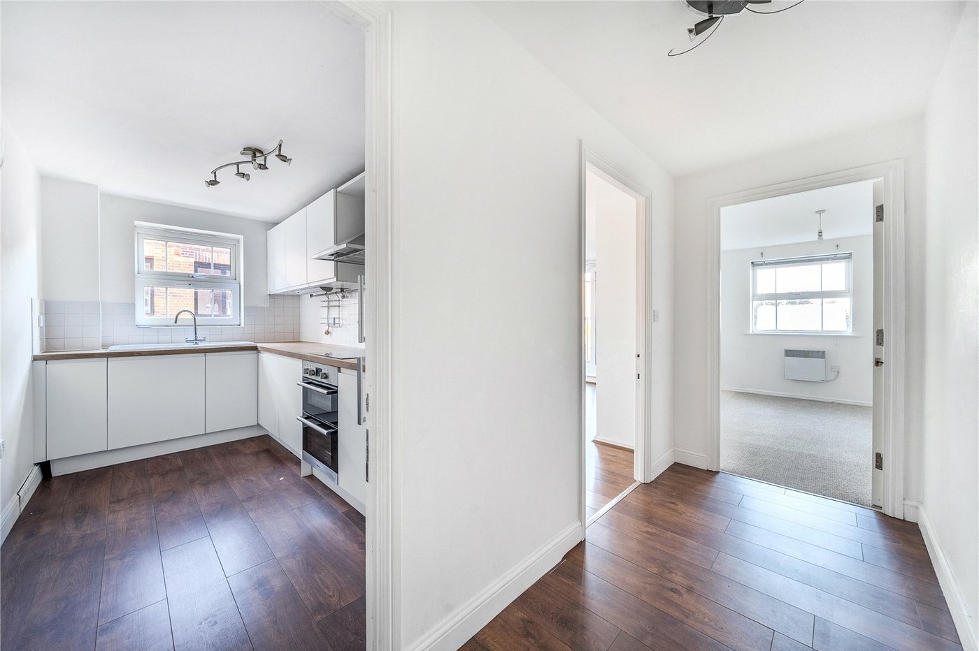 2 bedroom property for sale in  | Robinson Jackson