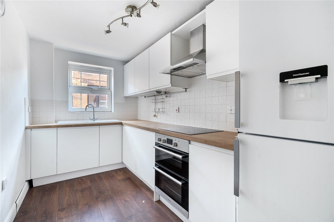 2 bedroom property for sale in Beckenham | Robinson Jackson