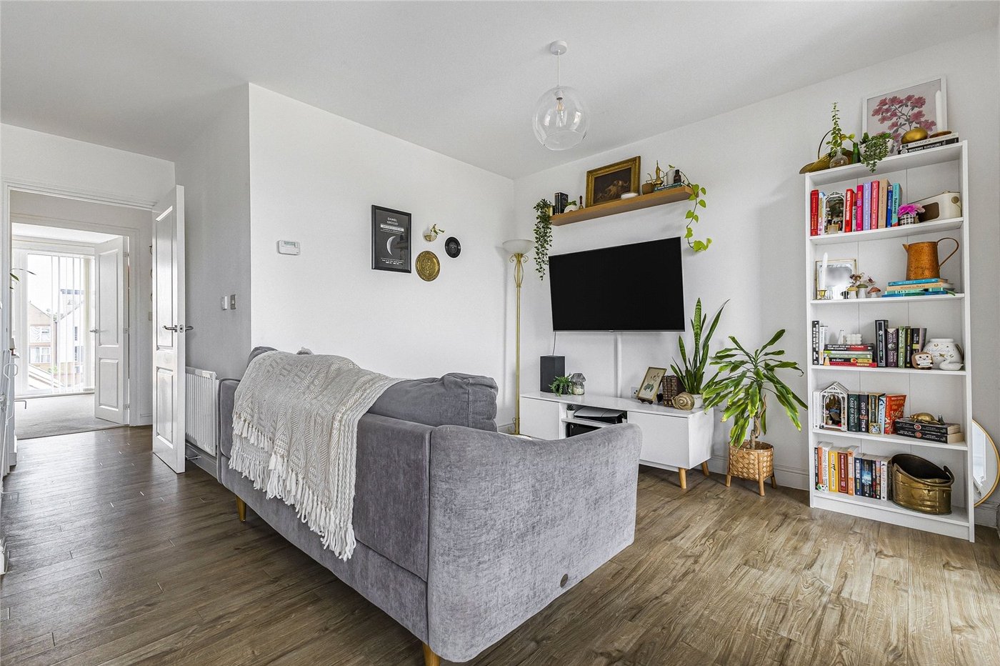 2 bedroom property for sale in Rochester | Robinson Michael & Jackson