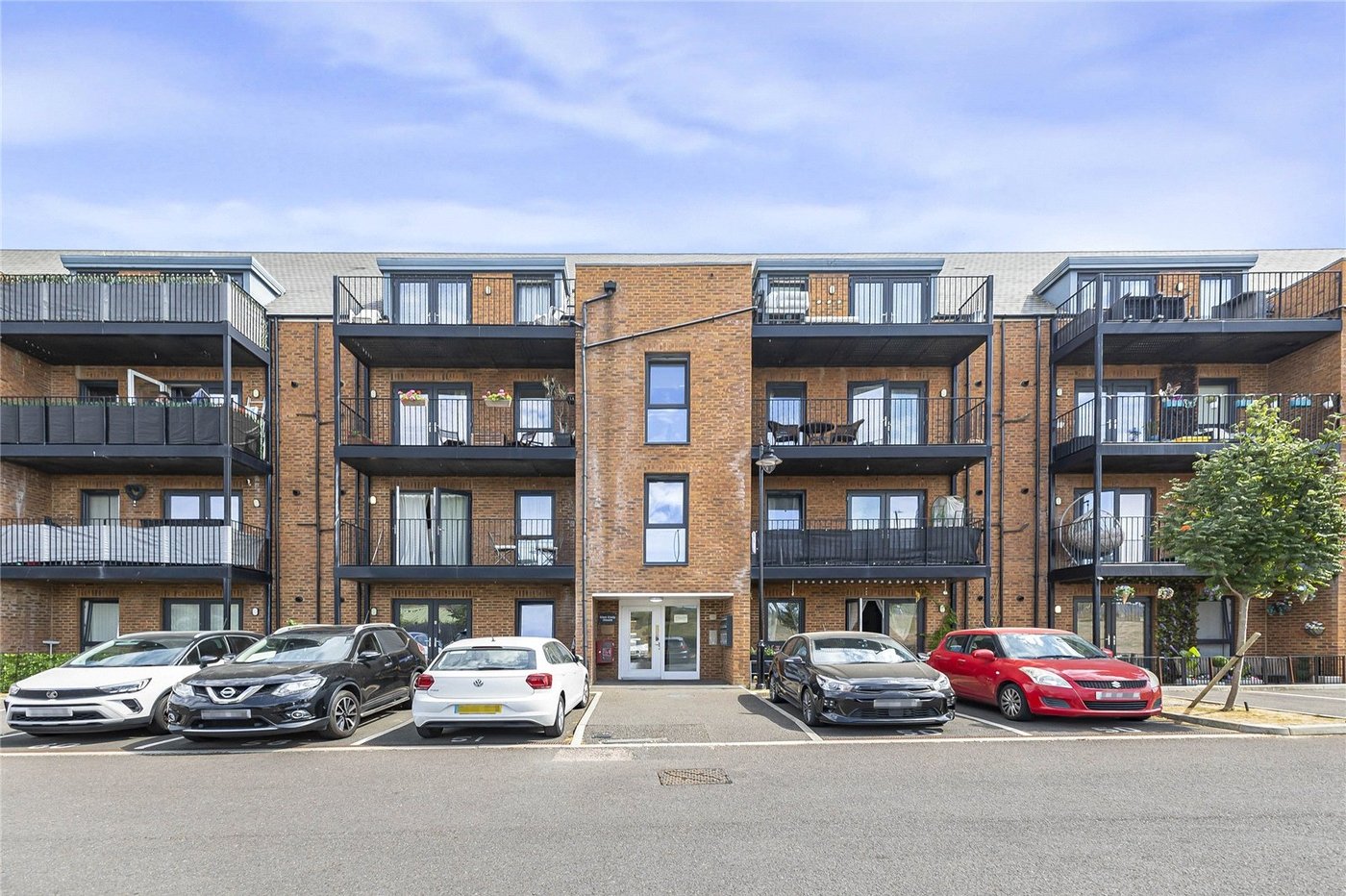 2 bedroom property for sale in Rochester | Robinson Michael & Jackson