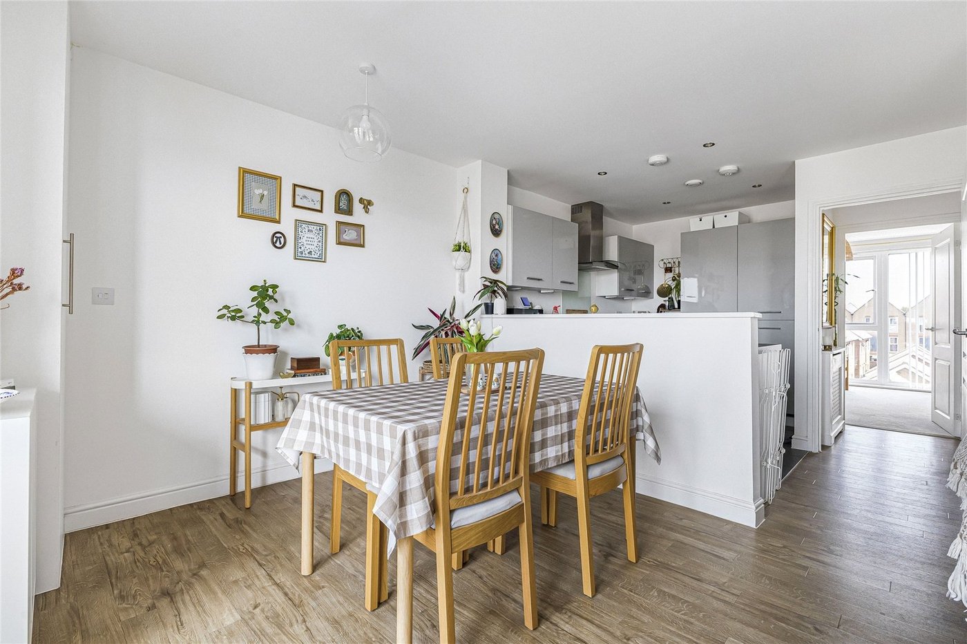 2 bedroom property for sale in Rochester | Robinson Michael & Jackson