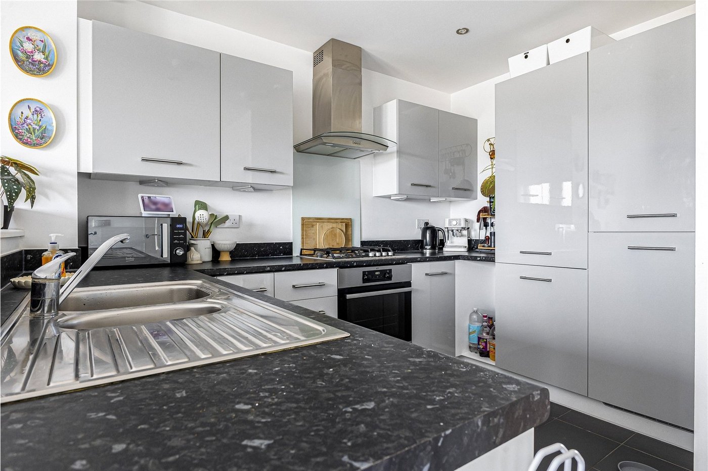 2 bedroom property for sale in Rochester | Robinson Michael & Jackson