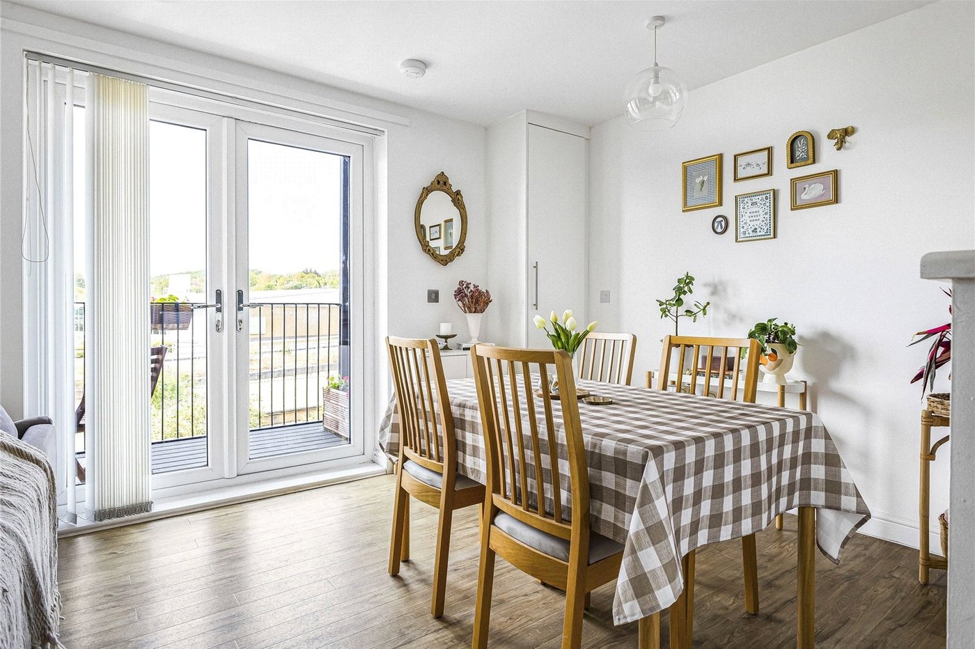 2 bedroom property for sale in Rochester | Robinson Michael & Jackson