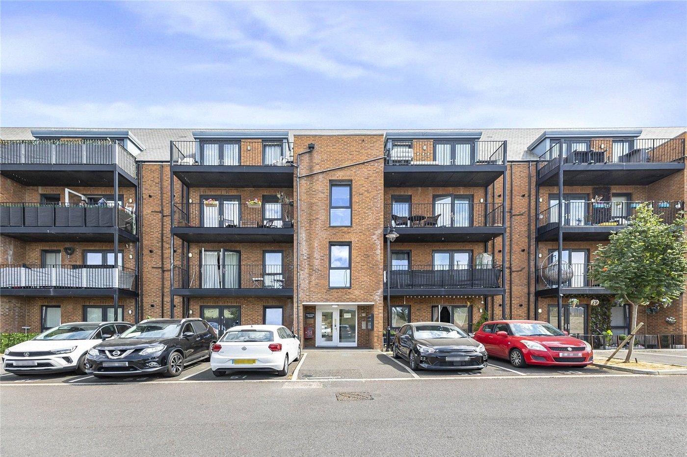2 bedroom property for sale in Rochester | Robinson Michael & Jackson