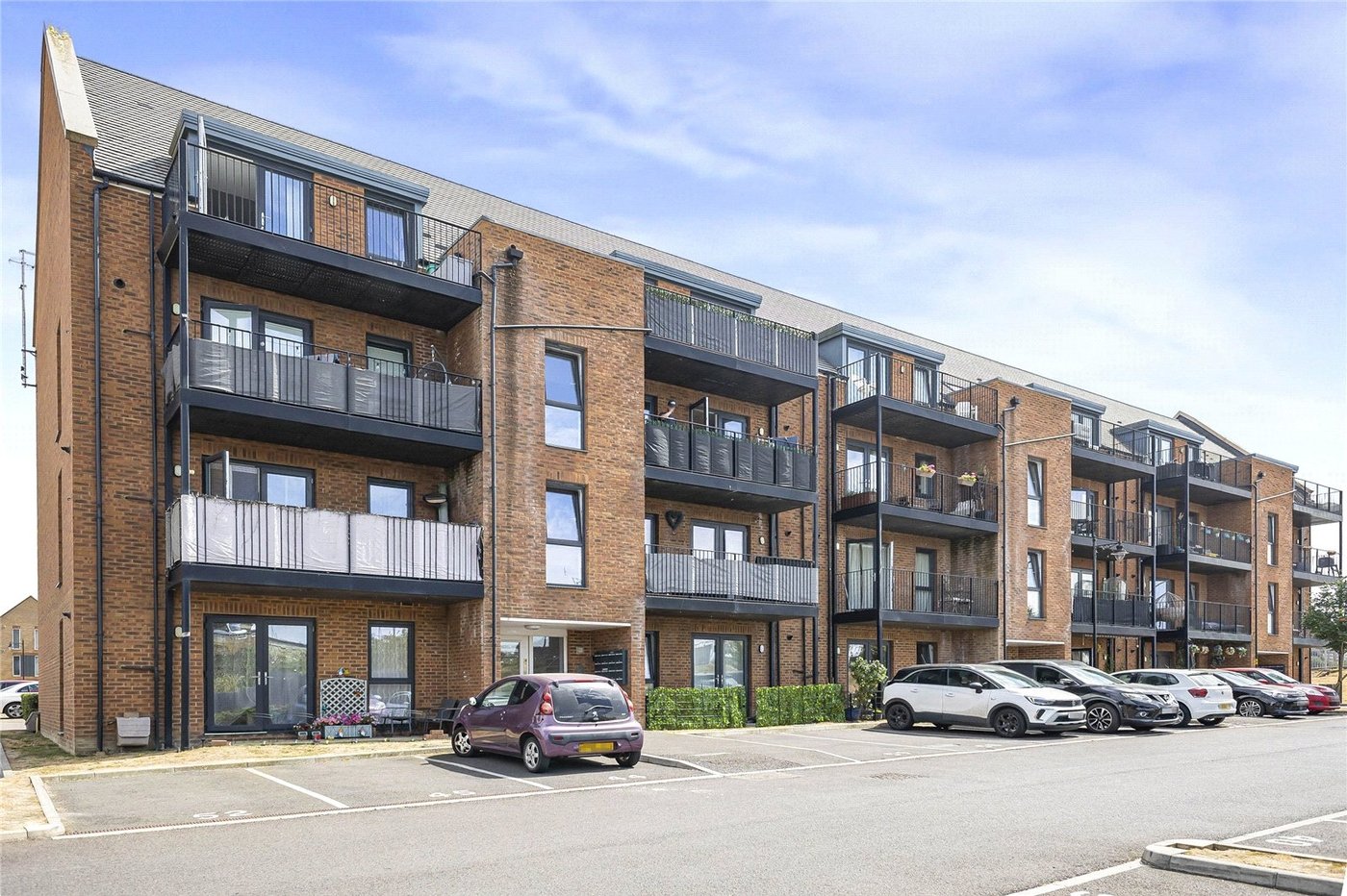 2 bedroom property for sale in Rochester | Robinson Michael & Jackson