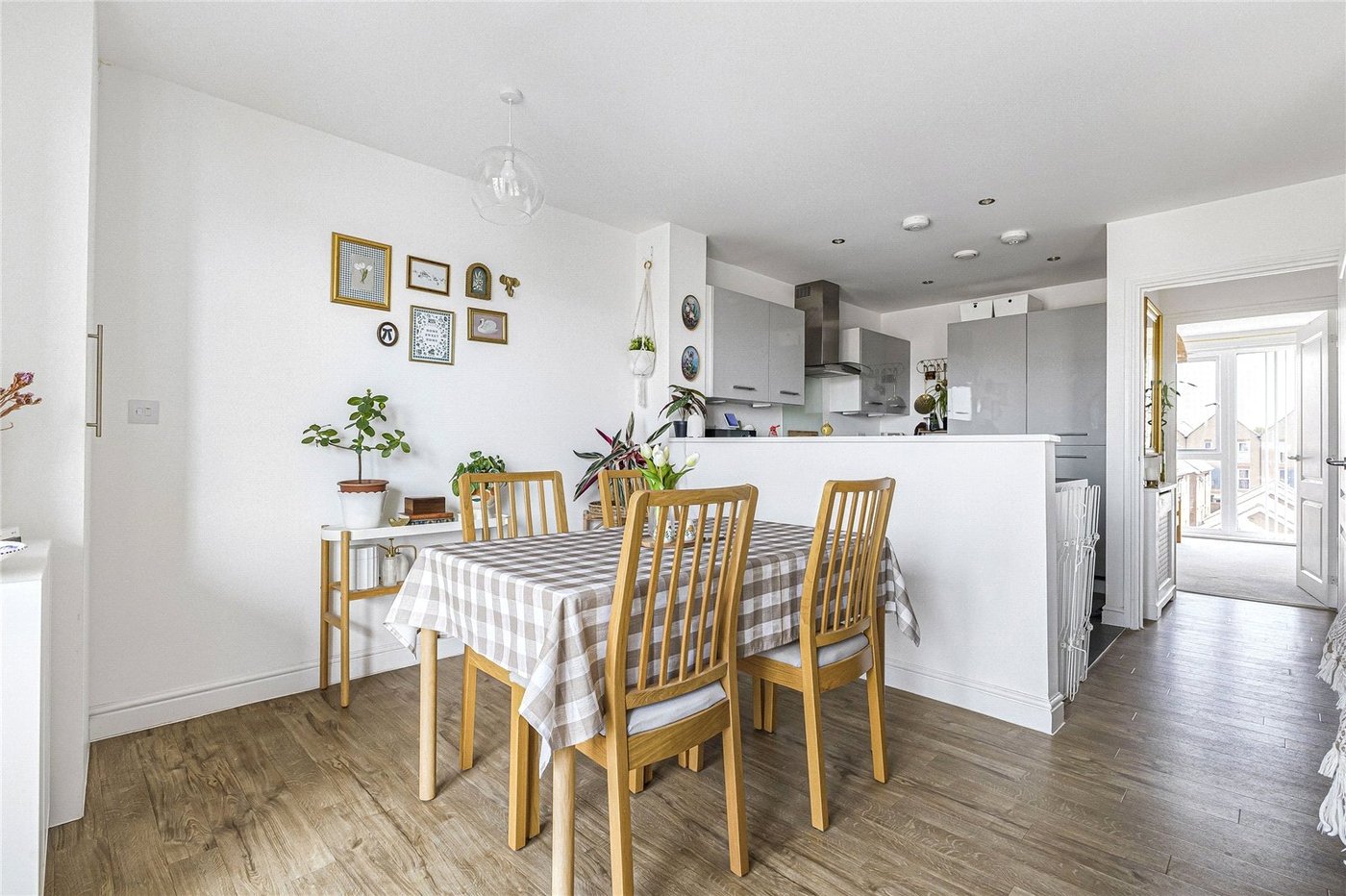 2 bedroom property for sale in Rochester | Robinson Michael & Jackson
