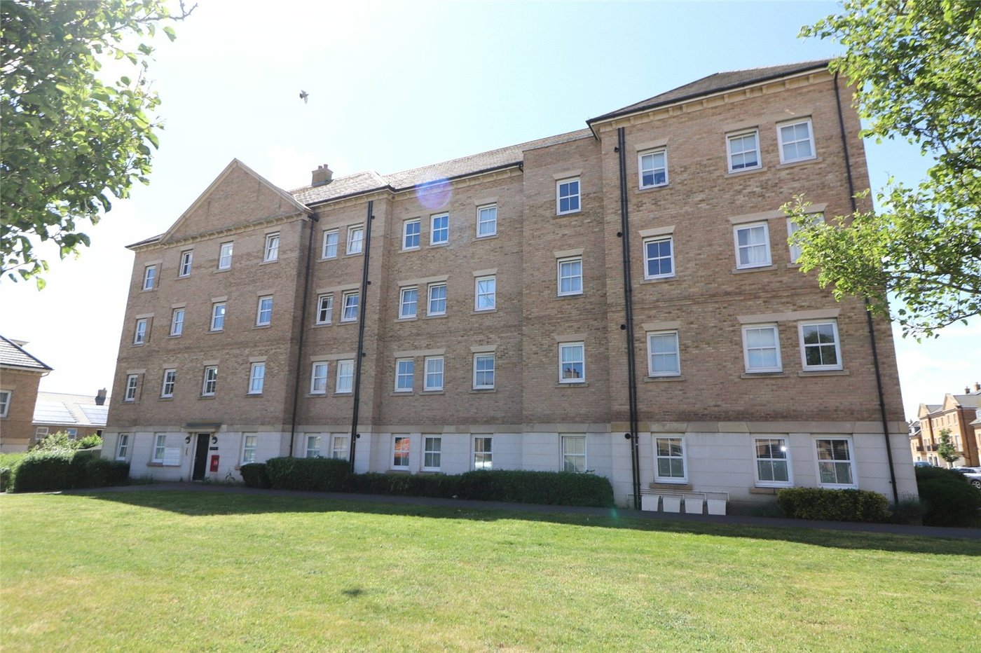 2 bedroom property for sale in Rainbow Road | Robinson Jackson