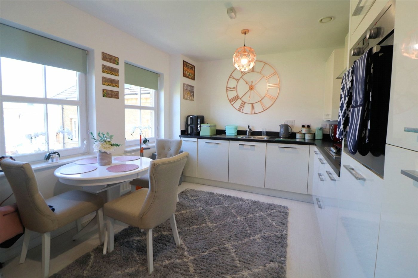 2 bedroom property for sale in Rainbow Road | Robinson Jackson