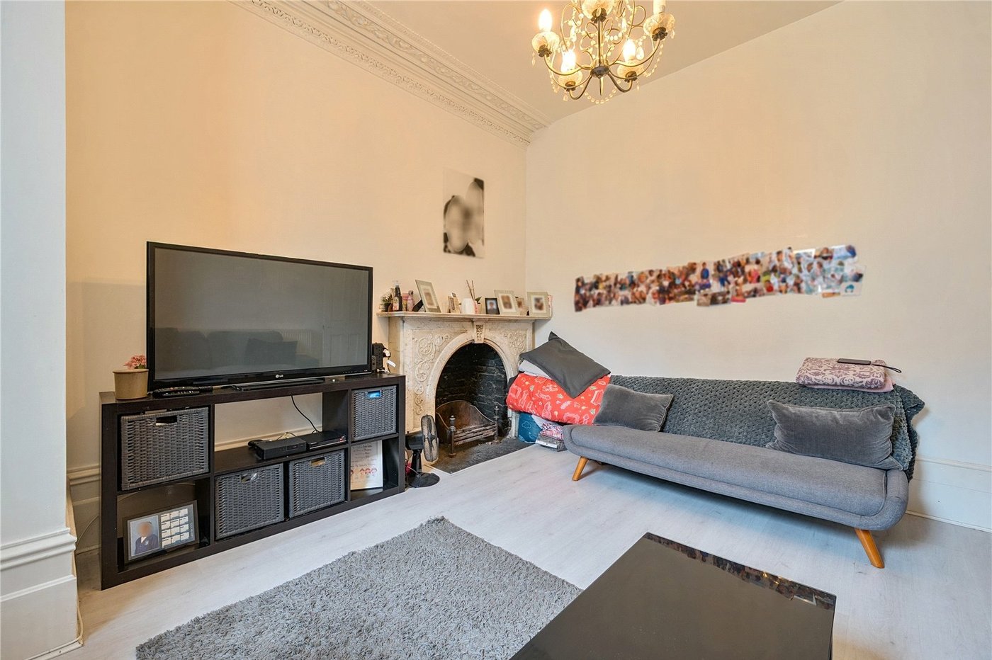 2 bedroom property for sale in London | Robinson Jackson