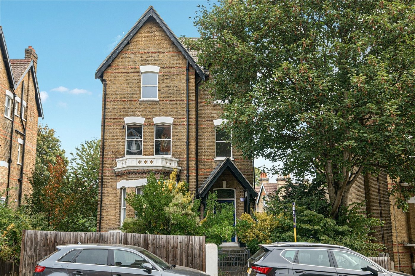 2 bedroom property for sale in  | Robinson Jackson