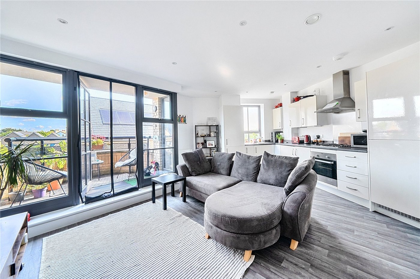 2 bedroom property for sale in Sydenham | Robinson Jackson