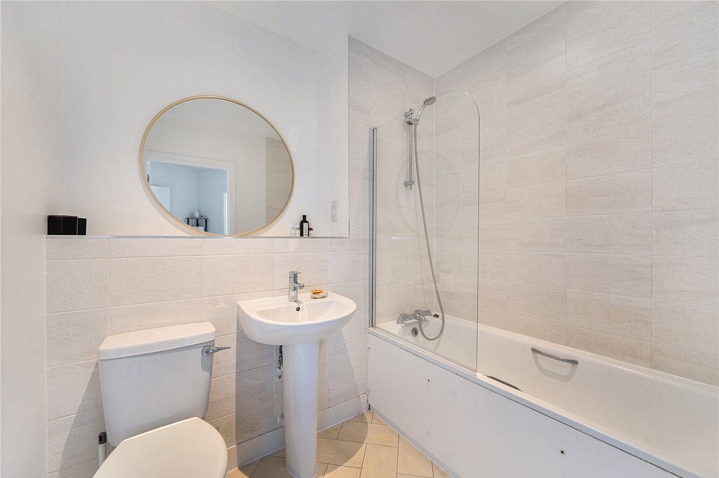 2 bedroom property for sale in Sydenham | Robinson Jackson