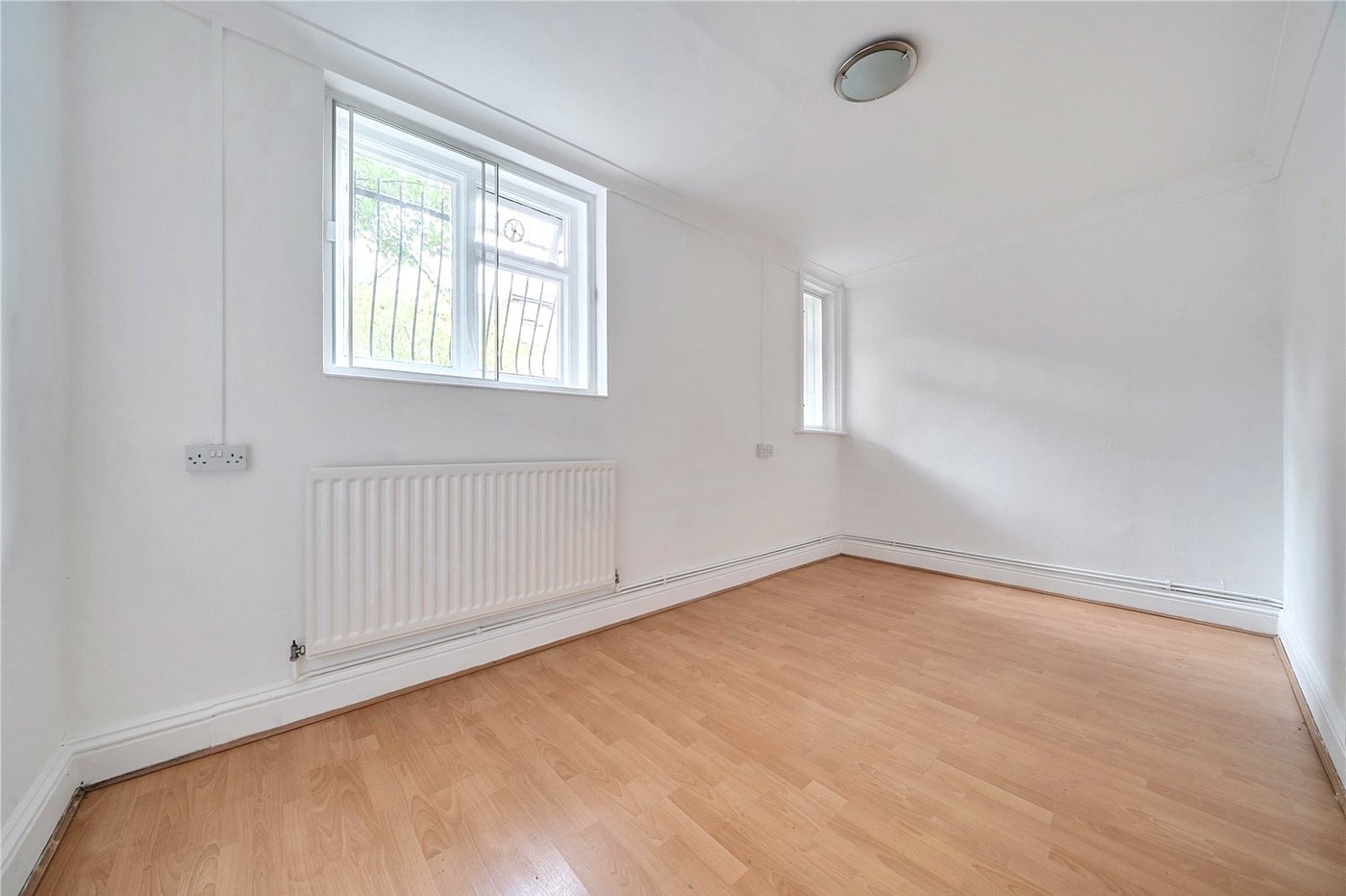 1 bedroom property for sale in Sydenham | Robinson Jackson