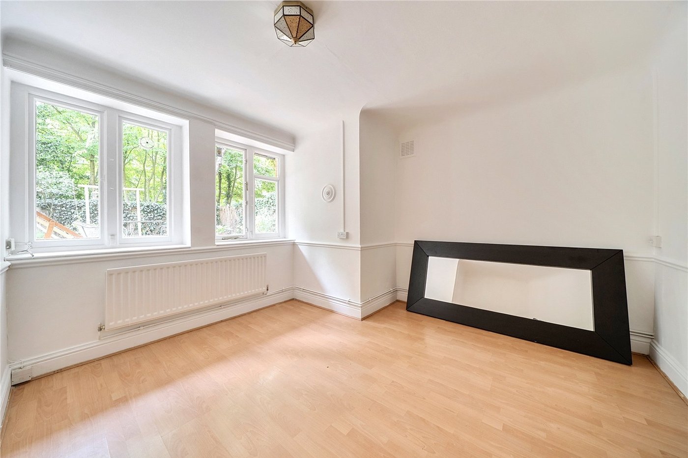 1 bedroom property for sale in Sydenham | Robinson Jackson