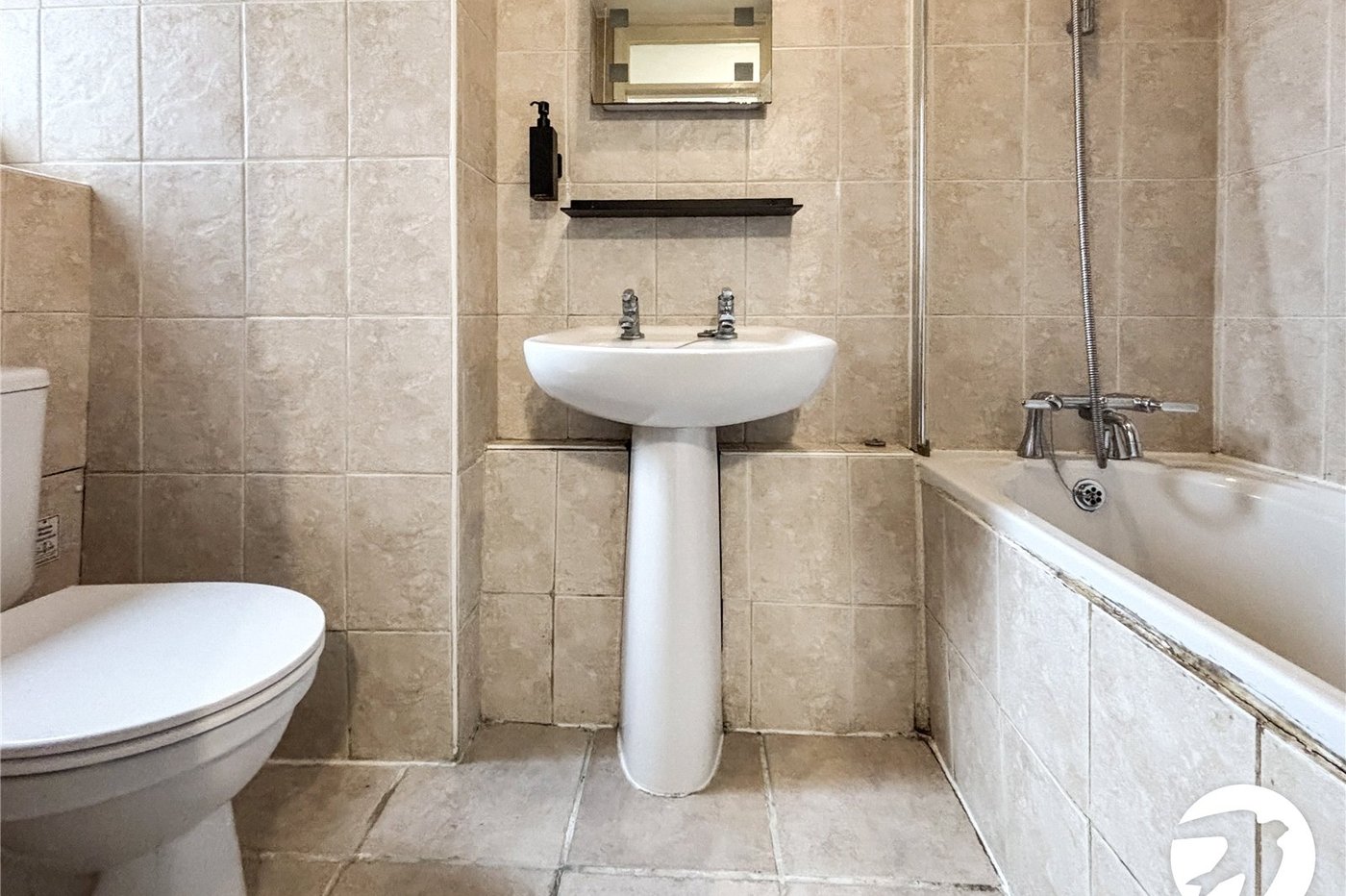 2 bedroom property for sale in Maidstone | Robinson Michael & Jackson