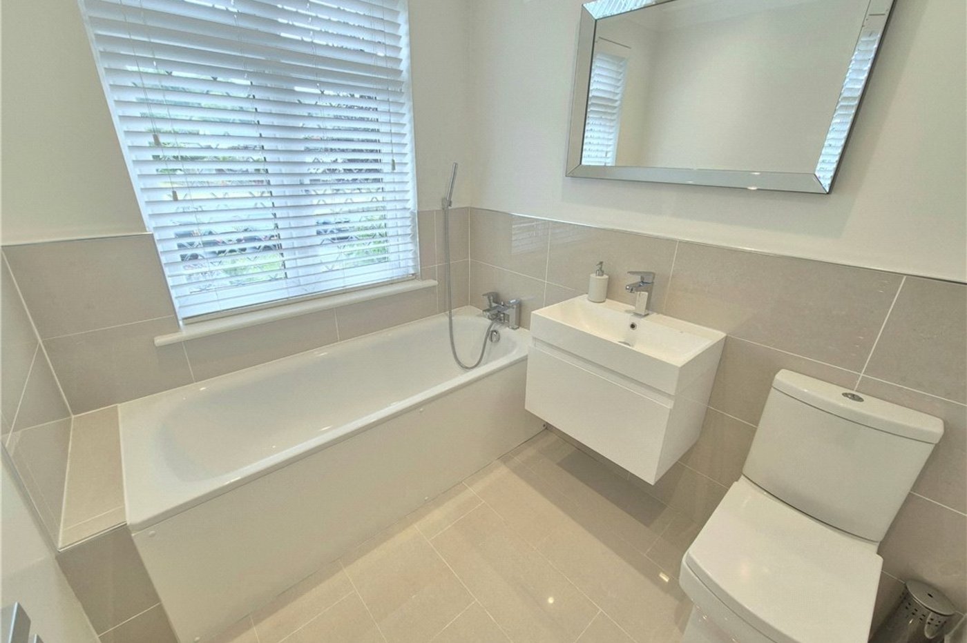 3 bedroom house for sale in Orpington | Robinson Jackson