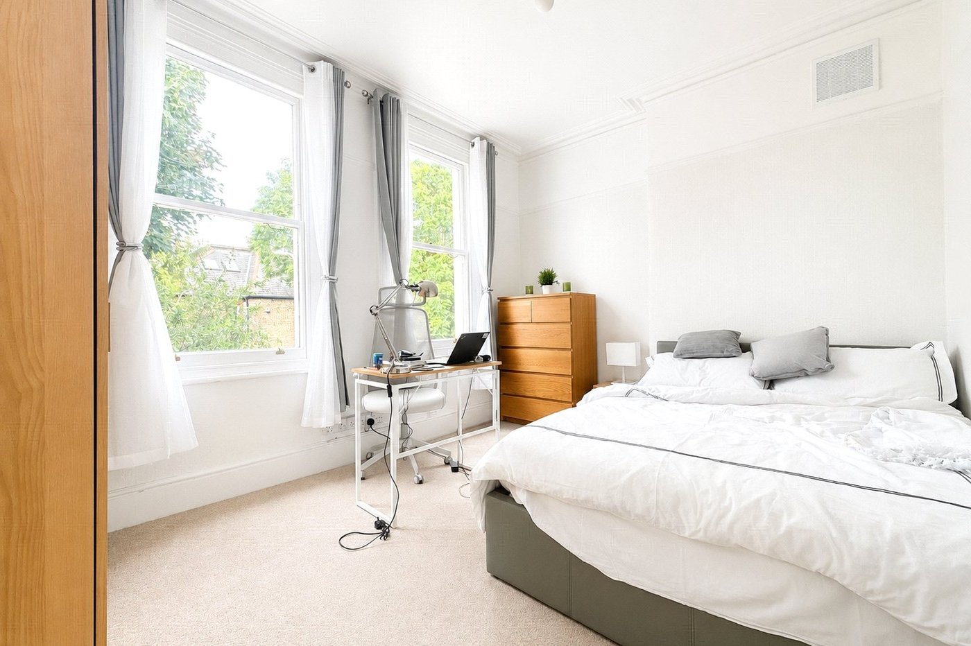 5 bedroom property for sale in Catford | Robinson Jackson