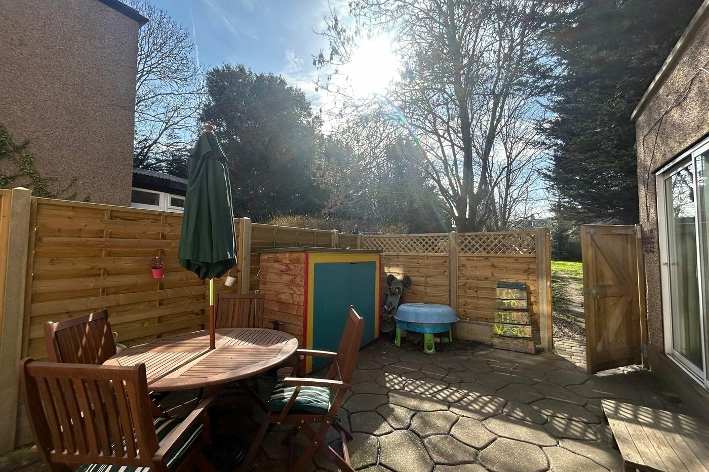 2 bedroom property for sale in London | Robinson Jackson