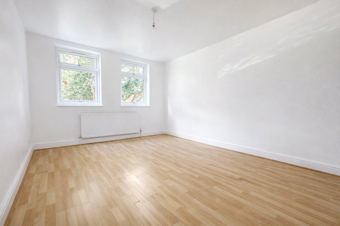 2 bedroom property for sale in London | Robinson Jackson