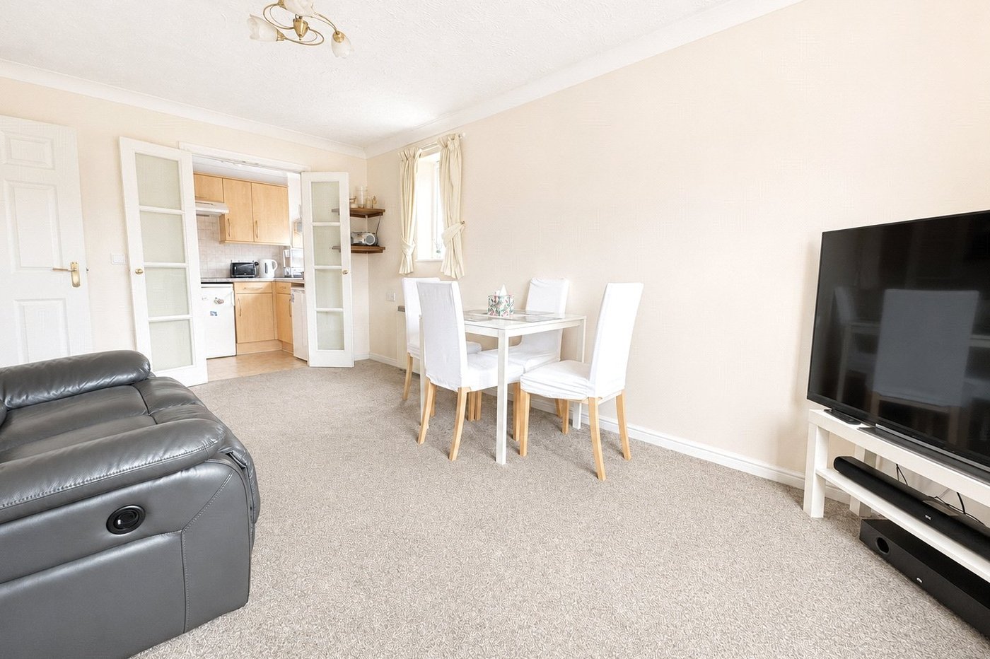 1 bedroom property for sale in London | Robinson Jackson