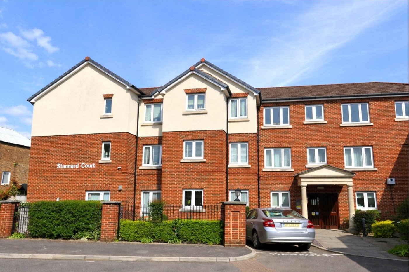 1 bedroom property for sale in London | Robinson Jackson