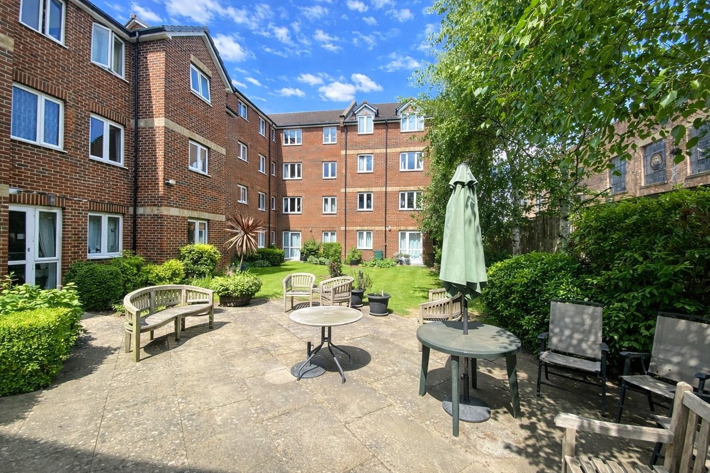 1 bedroom property for sale in London | Robinson Jackson