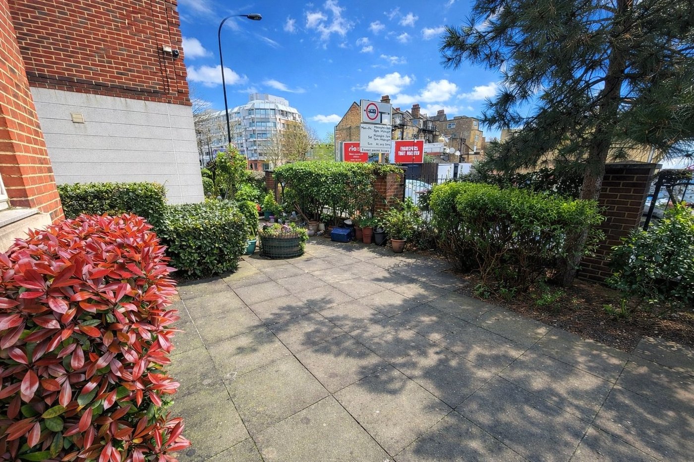 1 bedroom property for sale in London | Robinson Jackson