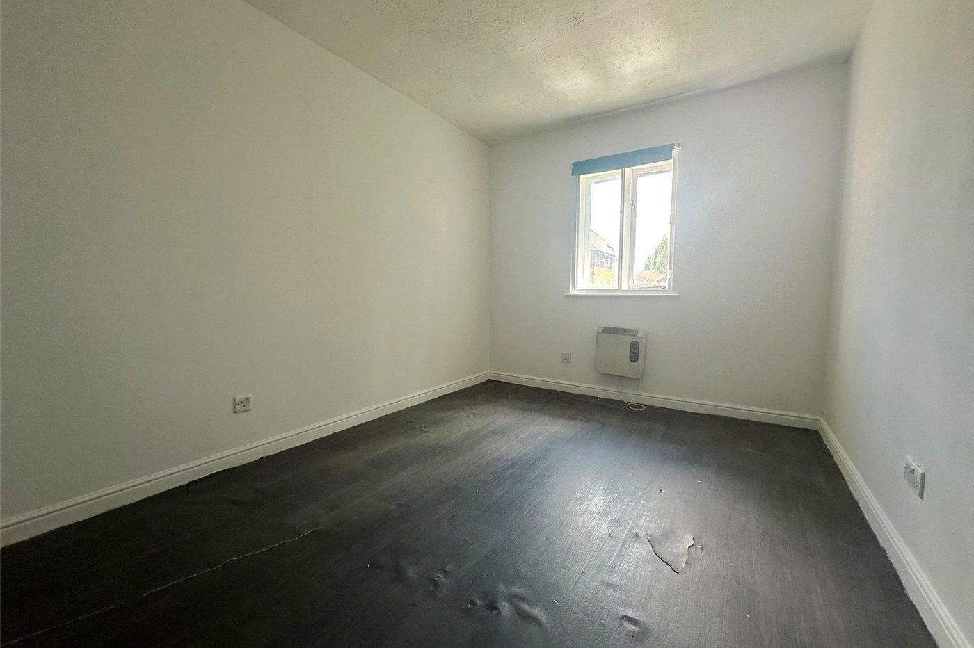 2 bedroom property for sale in London | Robinson Jackson