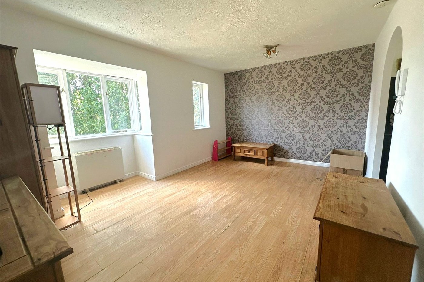 2 bedroom property for sale in London | Robinson Jackson