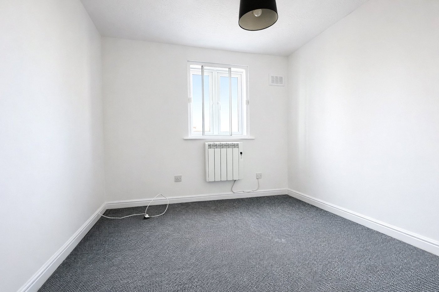 2 bedroom property for sale in London | Robinson Jackson