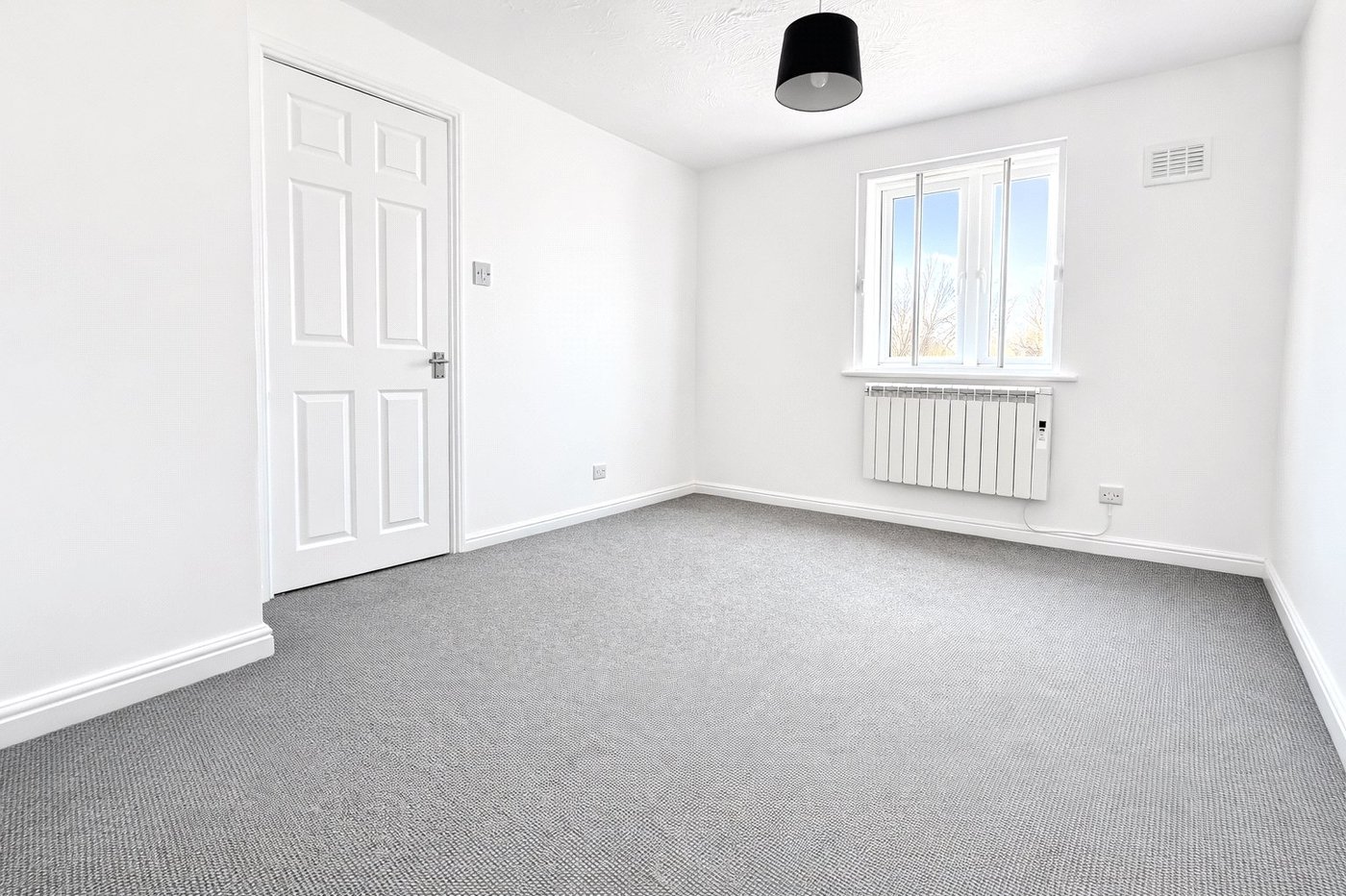 2 bedroom property for sale in London | Robinson Jackson